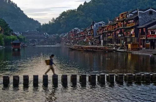 國(guó)內(nèi)最適合女生旅游的12個(gè)地方,爭(zhēng)取每月去一個(gè)吧